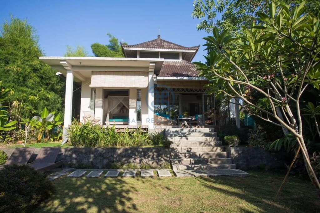 2 bedrooms villa with traditional touch ubud for sale rent 14