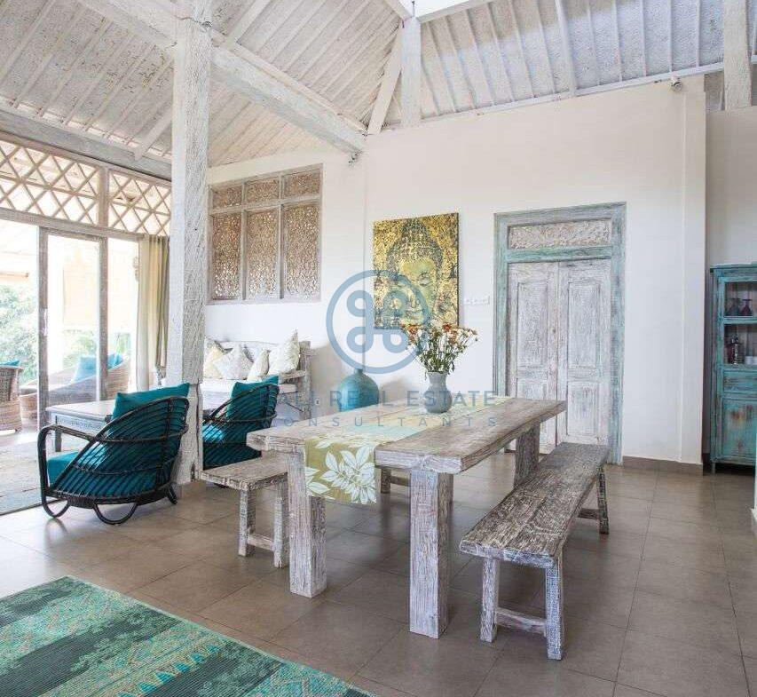 2 bedrooms villa with traditional touch ubud for sale rent 3