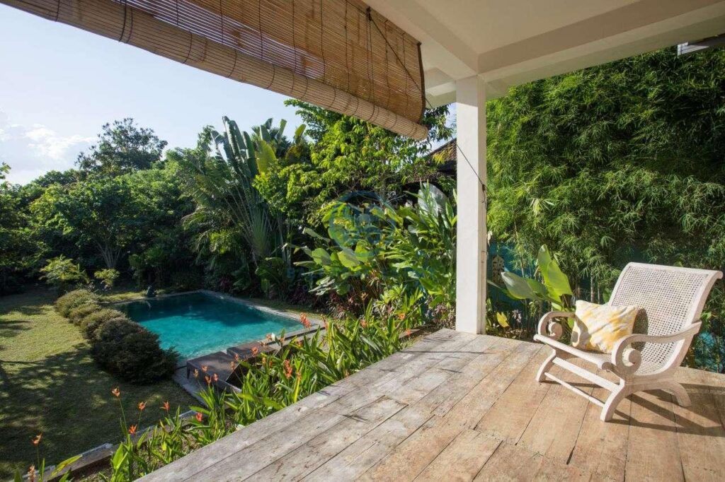 2 bedrooms villa with traditional touch ubud for sale rent 9