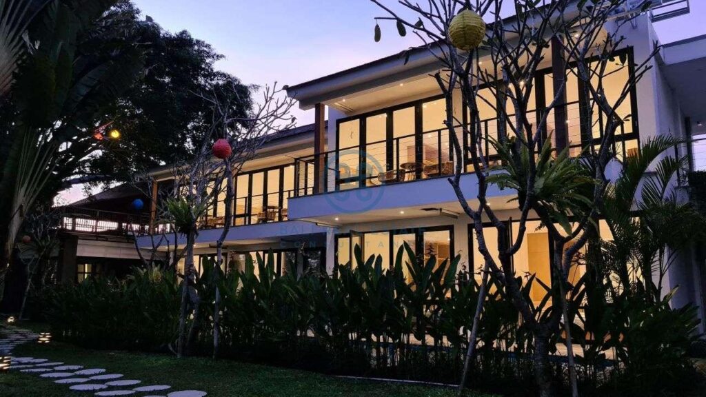 26 bedrooms modern villa investment ubud for sale rent 31