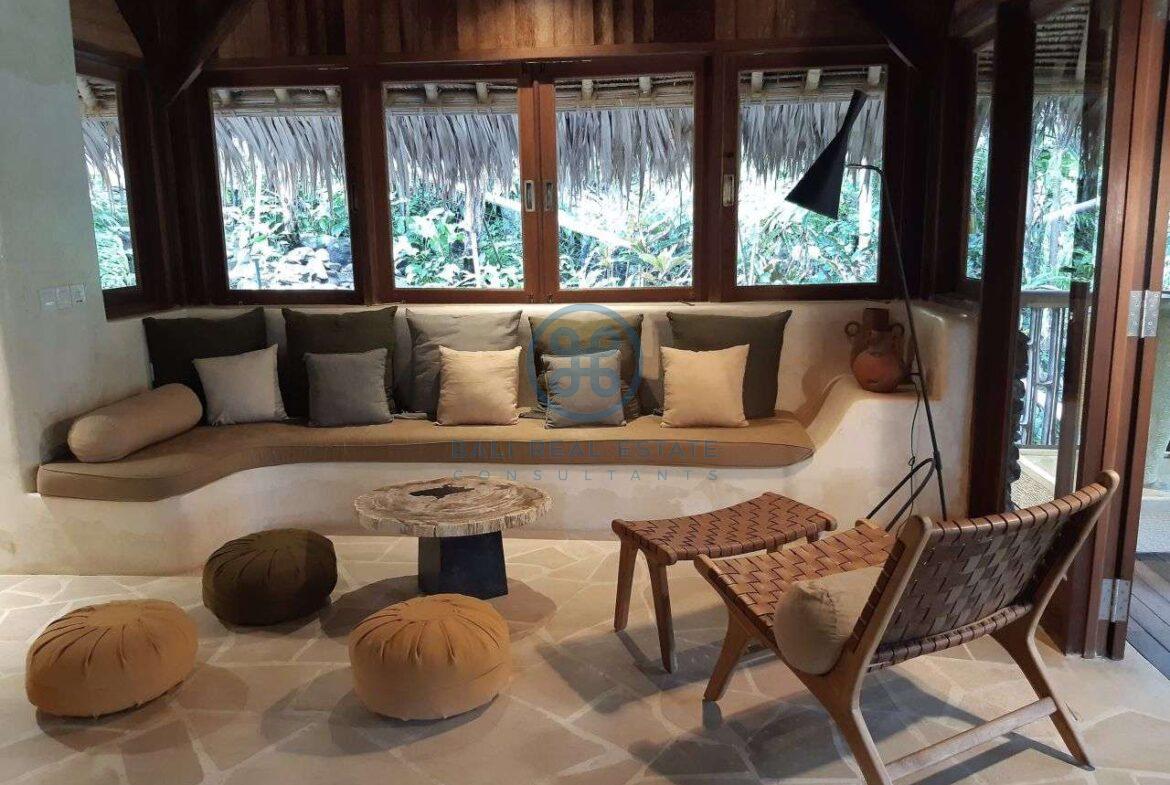 3 bedrooms eco villa with amazing surroundings ubud for sale rent 12