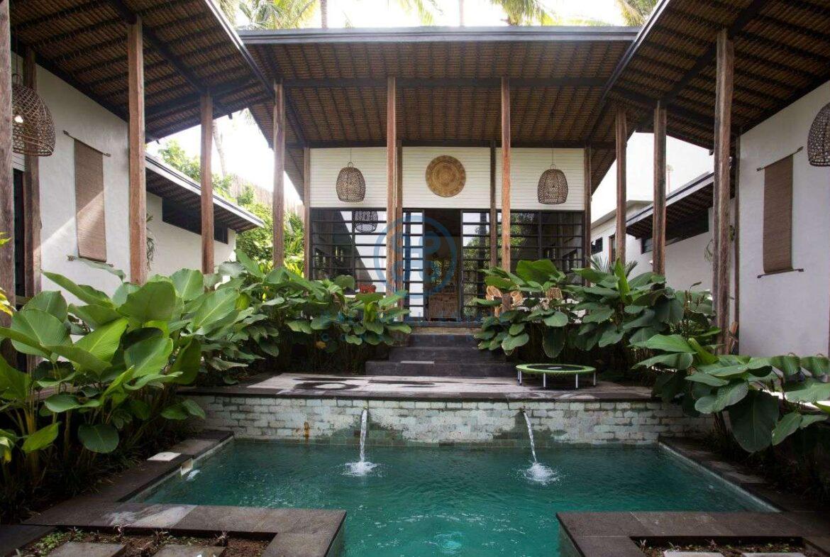 3 bedrooms villa in central ubud for sale rent 2
