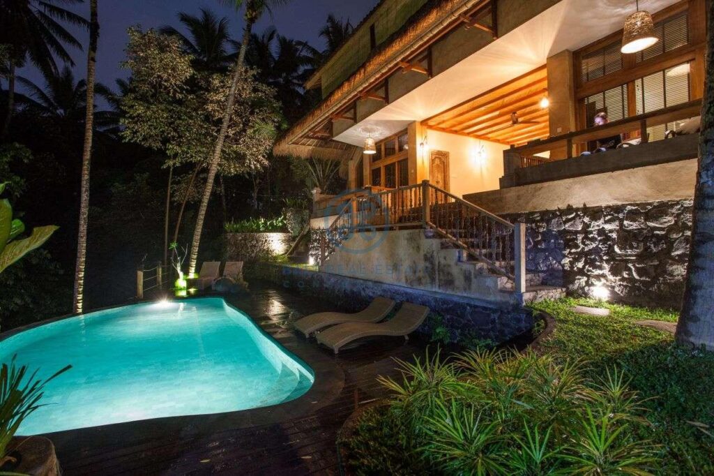 3 bedrooms villa with ricefields jungle view ubud for sale rent 7