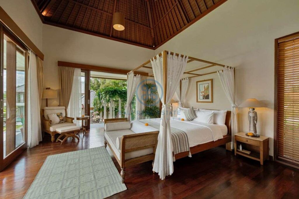 4 bedrooms villa mansion ricefield valley view ubud for sale rent 11