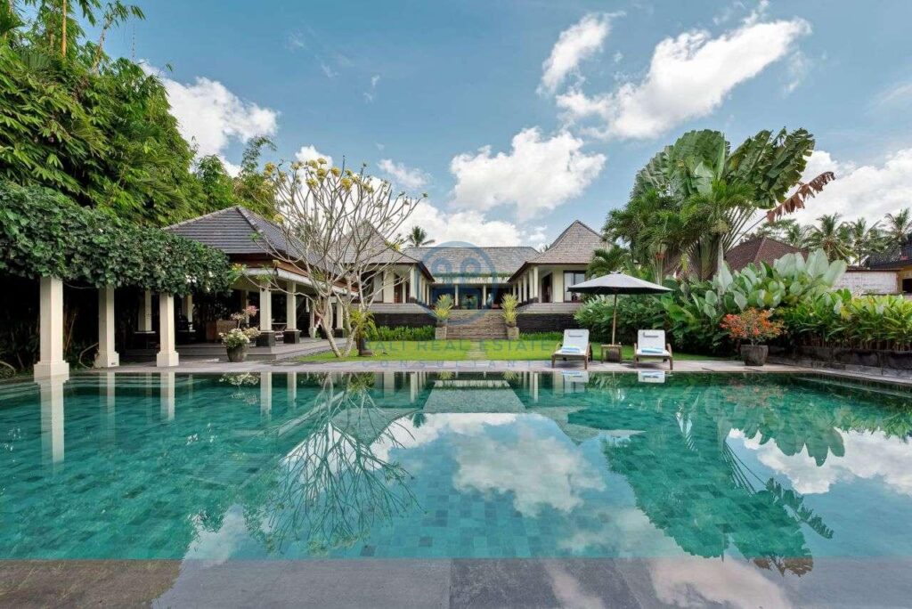 4 bedrooms villa mansion ricefield valley view ubud for sale rent 17