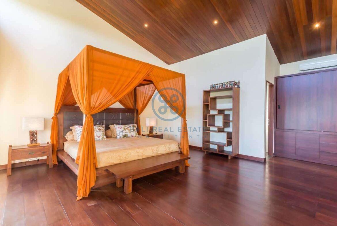 4 bedrooms villa ricefield ocean view beraban for sale rent 11 scaled