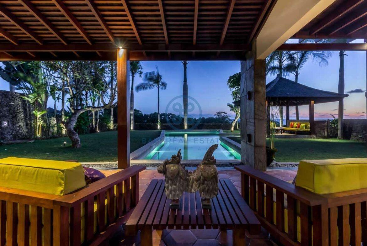 4 bedrooms villa ricefield ocean view beraban for sale rent 3 scaled