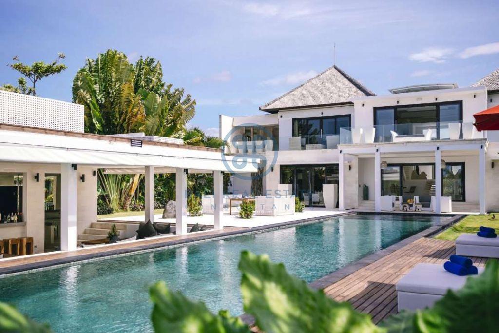 5 bedrooms contemporary seaside villa bali cemagi for sale rent 2
