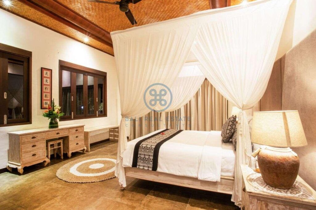 7 bedrooms villa estate cemagi for sale rent 49 Copy