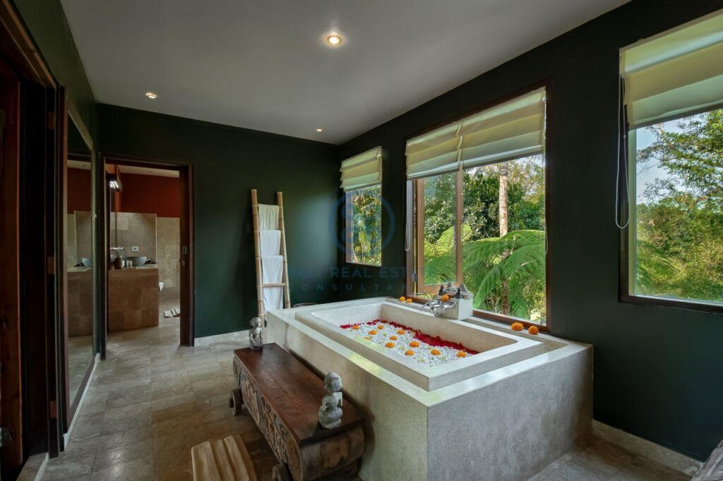 7 bedrooms villa hideaway moutain view ubud for sale rent 5