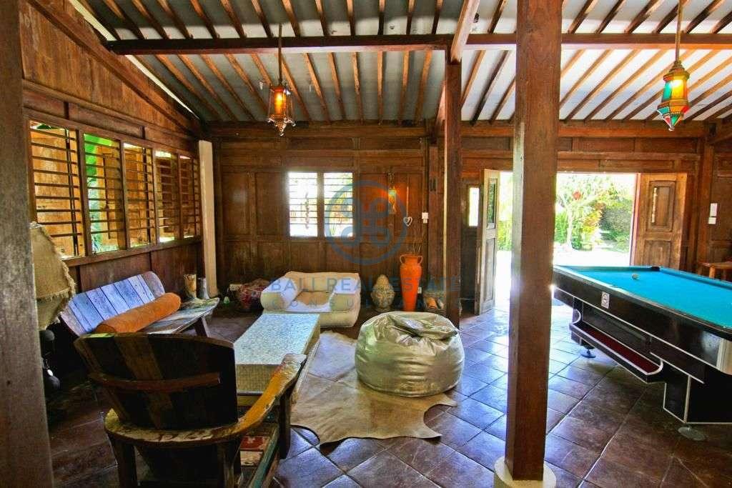 bedroom bohemian joglo villa in canggu batu bolong for sale rent