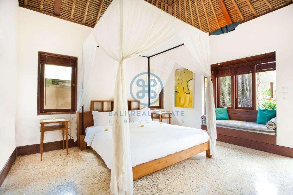 Villas bedroom boutique hotel in canggu for sale