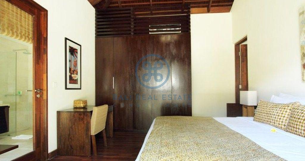 bedroom medern villa seminyak for sale rent