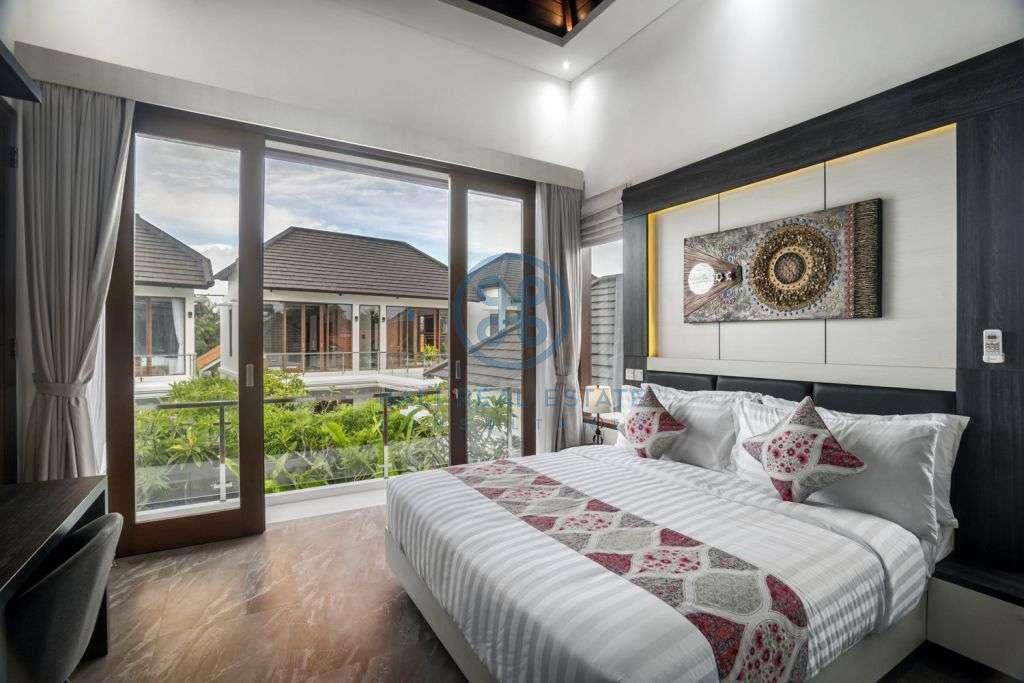 bedroom villa in seminyak for sale rent