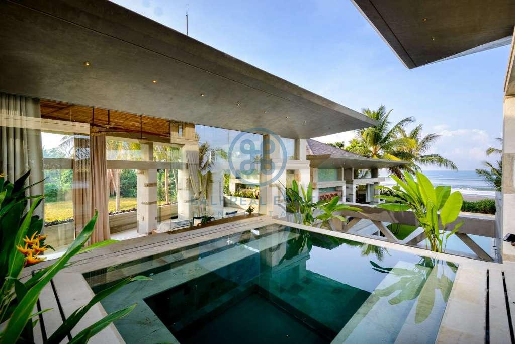 bedroom oceanfront villa for sale