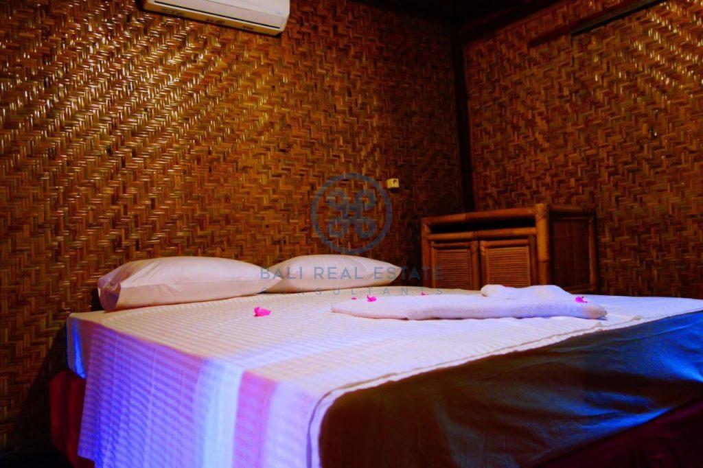 bedroom bungalow lombok for sale rent